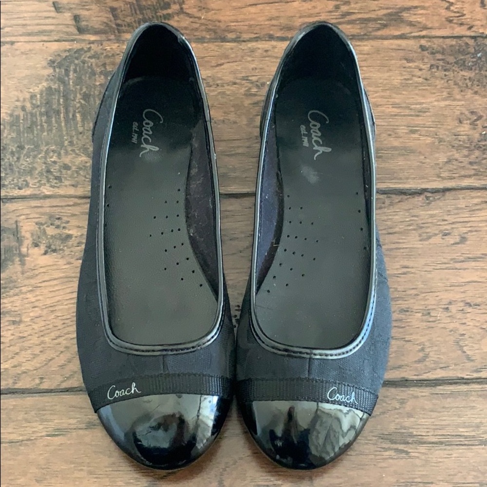 Coach flats